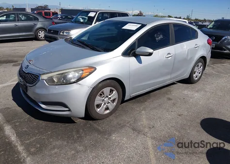 2016 Kia Forte Lx z USA, uszkodzony, nr VIN KNAFK4A62G5577640